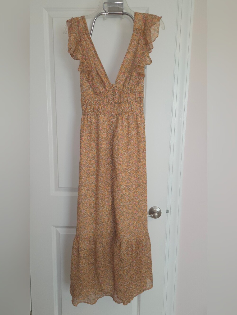 NWT ASTR the Label Light Orange Floral Tie Back Maxi Dress M